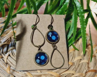 Klila - Co Asymmetrical glass earrings