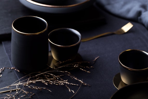 Taza vaso con borde dorado vajilla negra mate Ceramica hecha a mano coleccion ECLIPSE GOLD Etsy Mexico