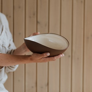 Ensaladera o frutero de terracota de 24 cm / 9,4&quot; / Cerámica artesanal / Colección Earth RAW