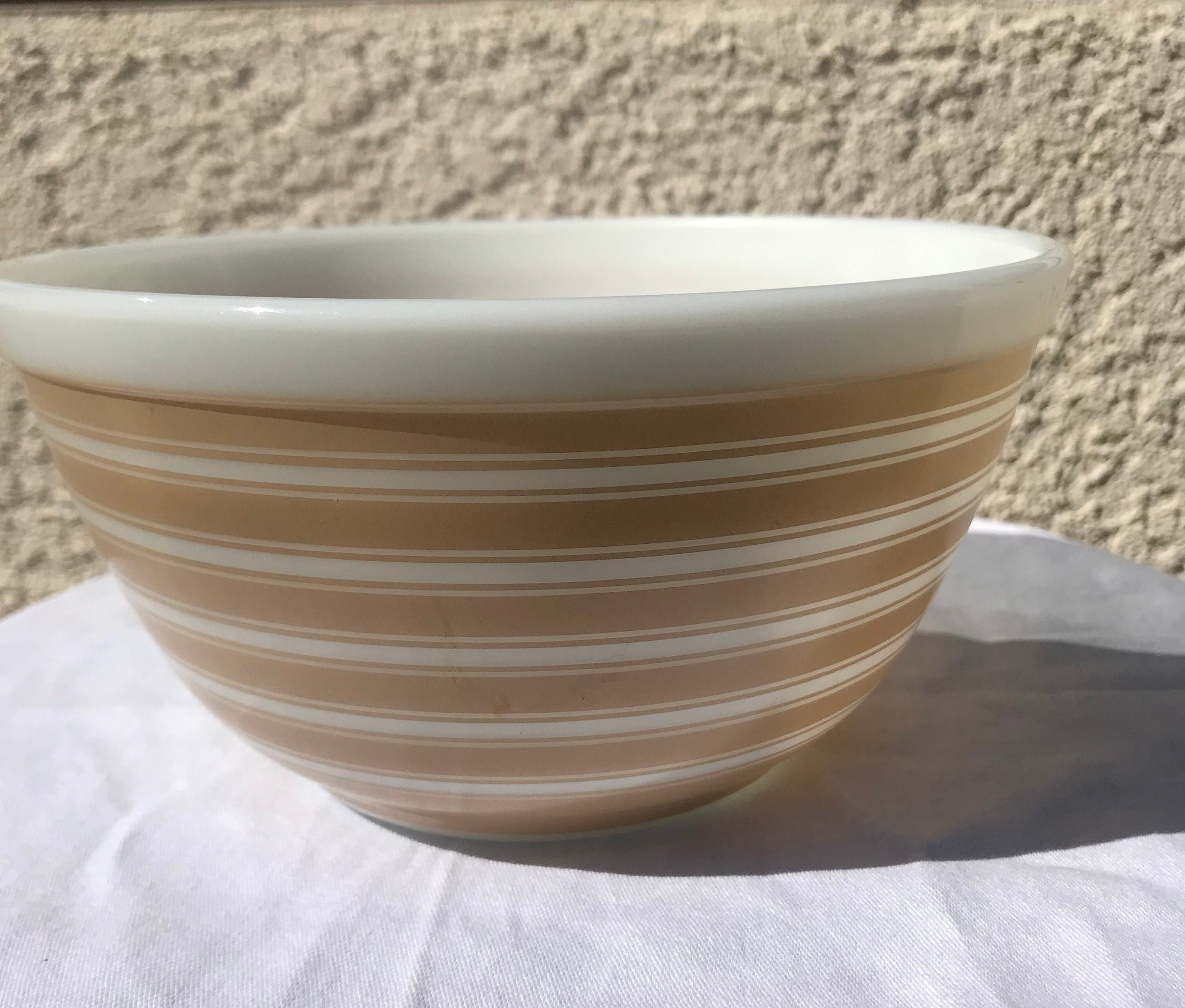 Rare Vintage Pyrex Sandalwood Stripe 402 Mixing Bowl 1 1/2