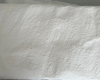Vitt handknådat papper (momigami Kozo-papper)
