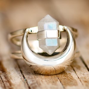 Crescent Moon Ring, Crystal Point Moonstone Ring, Sterling Silver Ring for Women, Chakra Healing Hexagonal Crystal