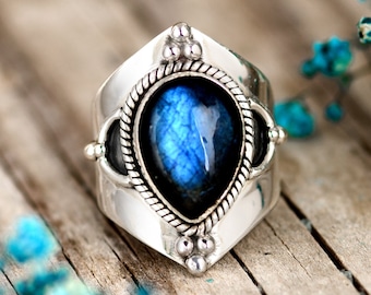 Labradorite Ring for Women, Sterling Silver Ring, Boho Ring, Natural Large Big Blue Stone Ring, Statement Ring