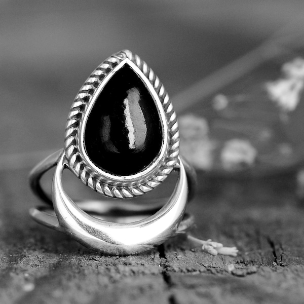 Anillo de luna creciente, anillo de turmalina negra, anillo de plata de ley para mujer, joyería de bruja celestial, anillo de lágrima, joyería boho de declaración