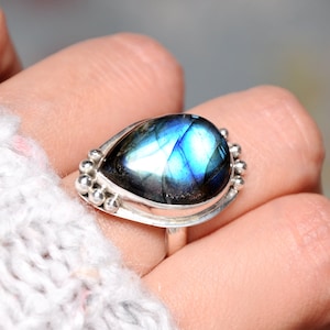 Indian Turkish jewelry Ethnic Ring For Women Bijoux Femme Black cocktail ring Resin Carved Ring with crystal rhinestones Size 10