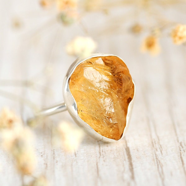 Raw Citrine Ring, Sterling Silver Rings for Women, Stone Ring, Yellow Uncut Gemstone Crystal Raw Stone Ring, Boho Jewelry