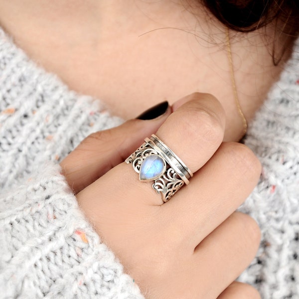 Mondstein Spinner Ring, Sterling Silber Ring für Frauen, Meditation Fidget Ring, Breitband filigrane Ring, weißer Stein, Boho Sorgen Ring