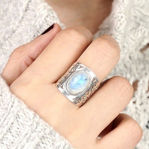 Filigree Rainbow Moonstone Ring, Sterling Silver Rings for Women, Boho Simple Ring with Stone, Statement Cocktail Large Gemstone Ring Jewelr