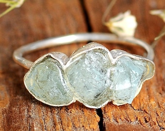 Three Stone Raw Aquamarine Ring, Sterling Silver Rings for women, Natural Uncut Gemstone Crystal Raw Stone Ring