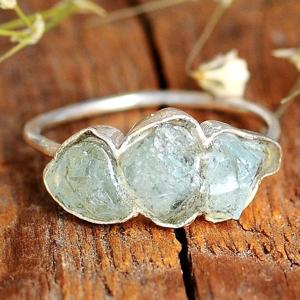 Three Stone Raw Aquamarine Ring, Sterling Silver Rings for women, Natural Uncut Gemstone Crystal Raw Stone Ring