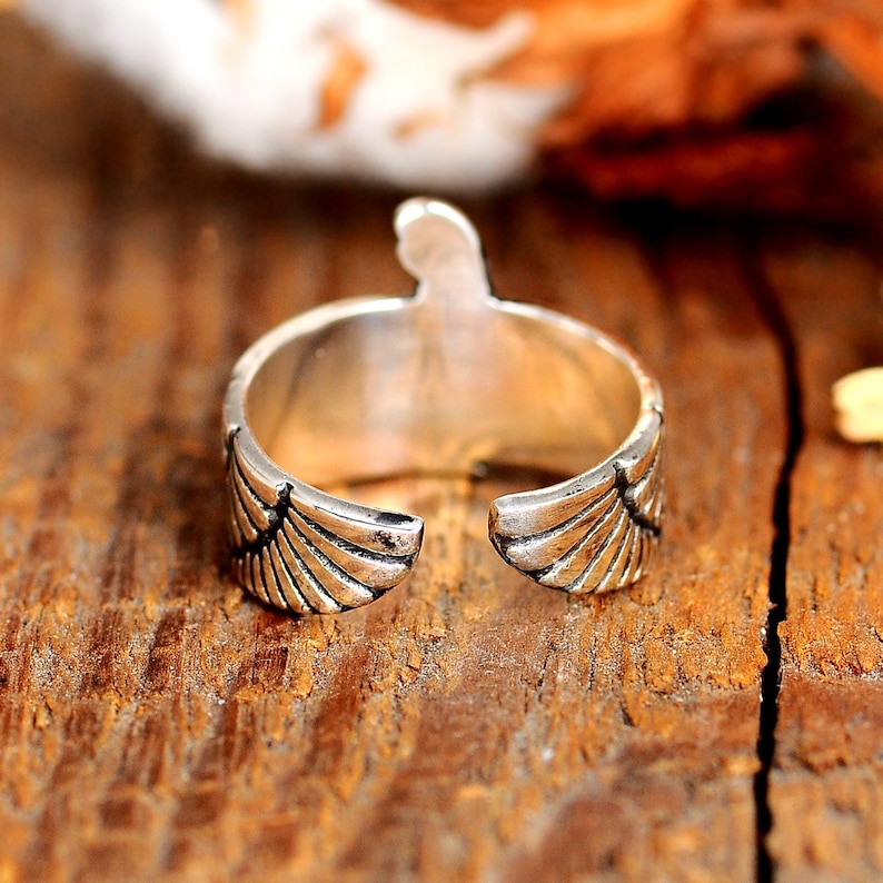 Egyptian Ring Isis Goddess Kneeling with Spread Wings, Sterling Silver Ring for Women, Egyptian Jewelry, Adjustable image 5