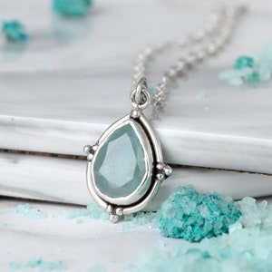 Aquamarin-Halskette, Tropfen-Anhänger, Sterlingsilber-Halskette für Frauen, Boho-Stein-Edelstein-Halskette