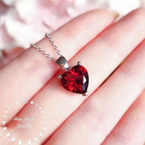 Heart Shaped Garnet Solitaire Necklace, 3 carats 10*10mm Deep Red Heart Cut Garnet Pendant, January Birthstone Gift, Valentines Gift For Her