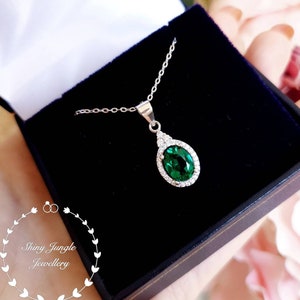 Oval emerald Necklace, 2 Carats 6*8 mm Oval Cut Three Stone Halo Emerald Pendant with Chain, May Birthstone Gift, Green Gemstone Necklace