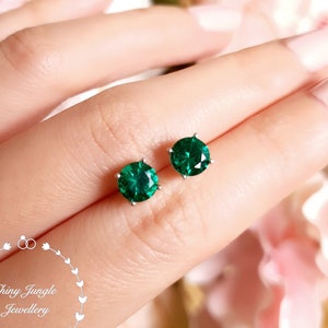1 carat Round Emerald Stud Earrings, Simple 6mm Round Cut Muzo Green Emerald Earrings, Silver Emerald Earrings, May Birthstone Gift