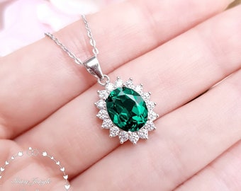 Royal Halo Oval Emerald Necklace, 3 Carats 8*10mm Oval cut Muzo Green Halo Emerald Solitaire Pendant with Chain, May Birthstone Gift