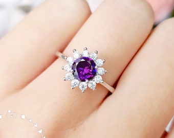 Flower Halo Amethyst ring, Diana Halo 6 mm Round Cut Amethyst Engagement Ring, February Birthstone Promise Ring, Purple Gemstone Ring
