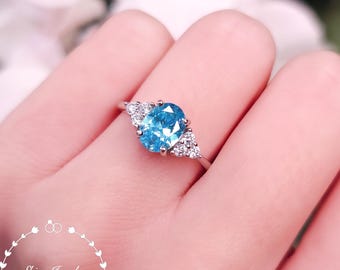 Oval Three Stone Swiss Blue Topaz Ring, 2 carats 6*8 mm Swiss Blue Topaz Engagement Ring, Electric Blue Ring, December Birthstone Gift