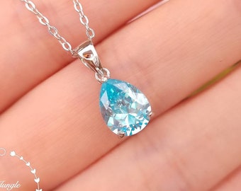 Teardrop Swiss Blue Topaz Necklace, 2 carats 7×9mm Pear Cut Sky Blue Topaz Pendant with Chain, Topaz Solitaire, December Birthstone Gift