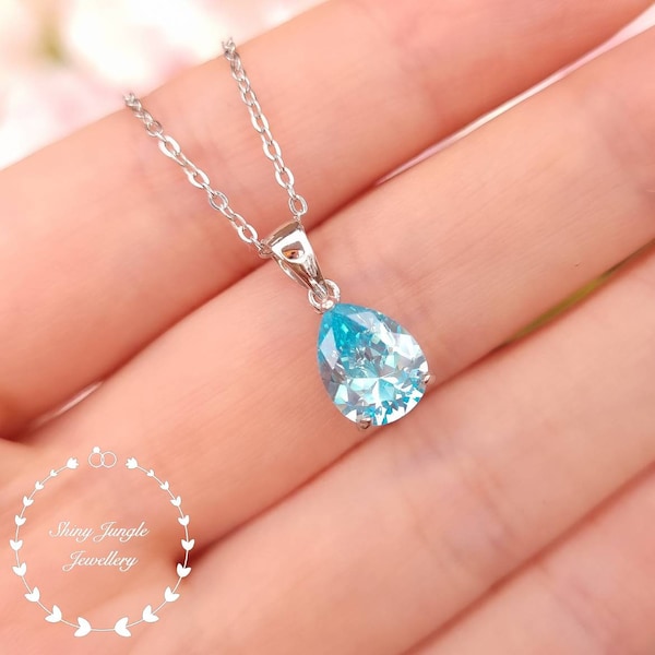 Teardrop Swiss Blue Topaz Necklace, 2 carats 7×9mm Pear Cut Sky Blue Topaz Pendant with Chain, Topaz Solitaire, December Birthstone Gift