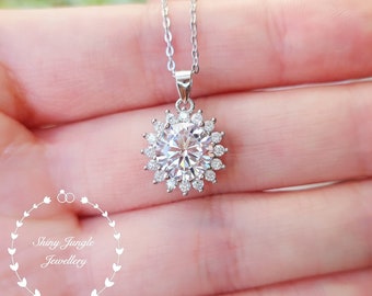 Flower Halo Diamond Solitaire Necklace, 2 Carats 8 mm Round Brilliant Cut Diamond Simulant Pendant, Everyday Classic Halo Diamond Pendant