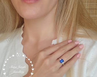 エメラルドカットサファイア婚約指輪、2カラット 6×8mm長方形 天然ラボ