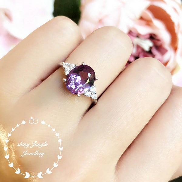 Alexandrite Ring, Oval 3 carat 8*10 mm Three Stone Alexandrite Engagement ring, June Birthstone Promise Ring, Colour Changing Gemstone Ring