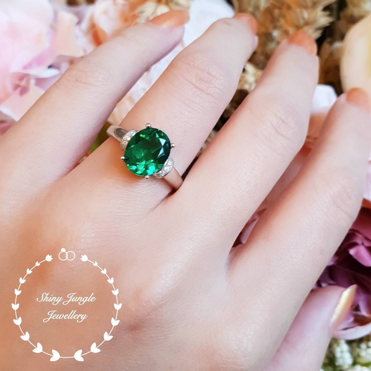 3.00 Carat Emerald Round RIng in 18k Gold - Gleam Jewels