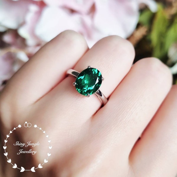 Oval Emerald Engagement Ring, 3 Carats 8*10 mm Muzo Green Lab simulated Emerald Solitaire Ring, Green Gemstone Ring, May Birthstone Gift