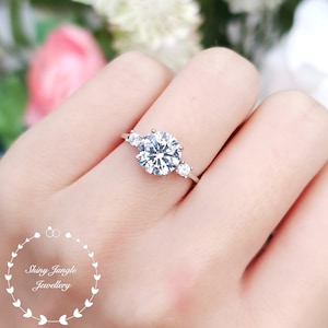 2 Carats Diamond Engagement Ring, Classic Trilogy Diamond Ring, Round Brilliant Cut 8 mm Diamond Simulant Promise Ring, April Birthday Gift