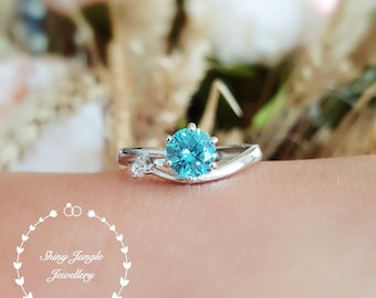 Dainty Swiss blue topaz ring, round lab blue topaz engagement ring, white gold plated sterling silver, blue gemstone ring, aquamarine ring