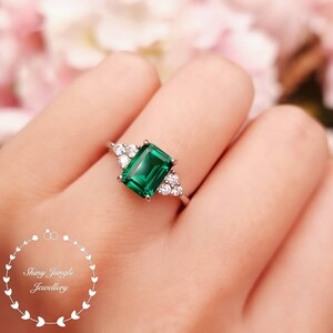 Fake emerald hotsell ring