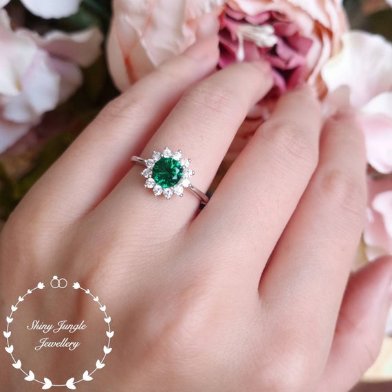 1 karaat Groene Emerald Verlovingsring-Diamanten ring met Emerald-halo emerald ring-Oval geslepen verlovingsring-Diana Ring-vintage emerald ring Sieraden Ringen Bruiloft & Verloving Verlovingsringen 