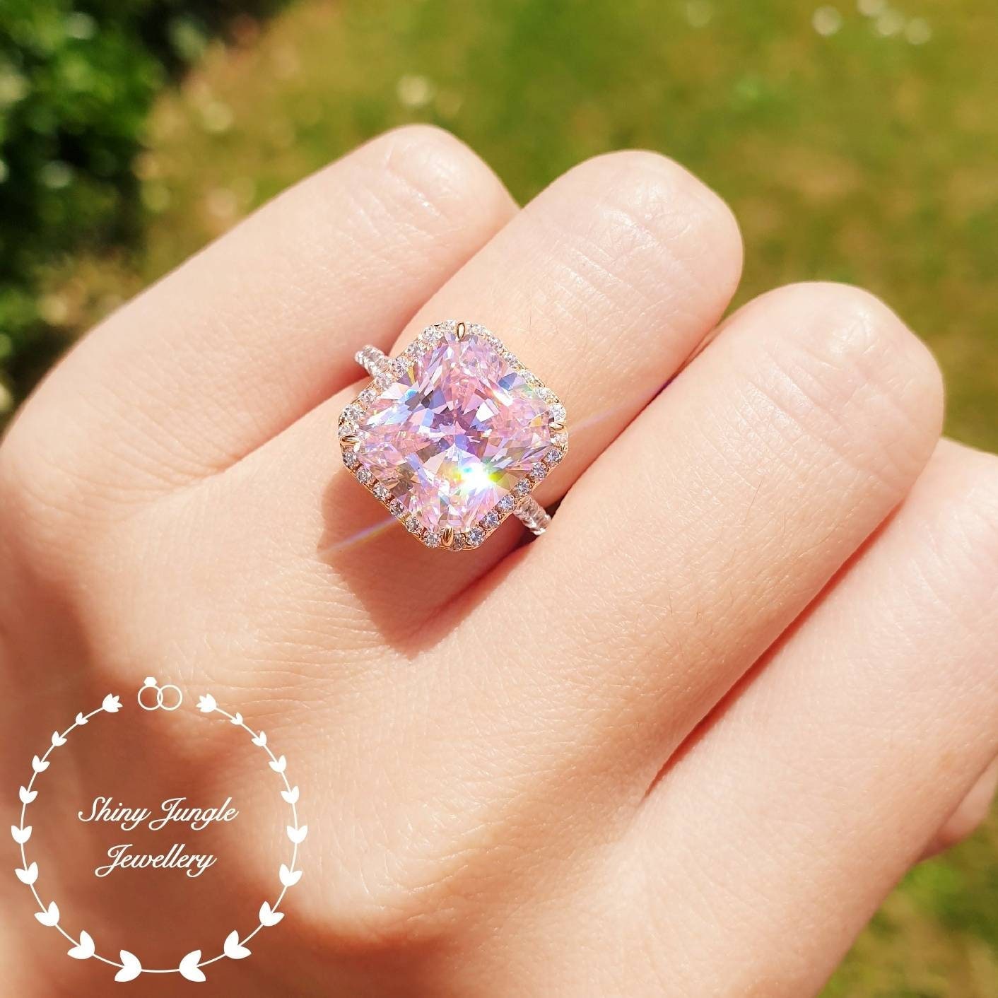 Pink diamond halo clearance