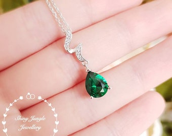 Pear shaped emerald necklace, May birthstone pendant, pear cut lab emerald pendant, teardrop emerald pendant, bridal pendant, vivid green