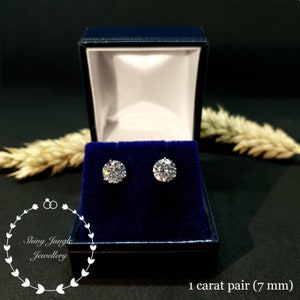 Aretes de diamantes, aretes simulados de diamantes hechos por el hombre de 0,5, 1 y 2 quilates, juego de 3 puntas de plata chapada en oro blanco de 14 k, regalo para madres con caja 1 carat pair (7mm)