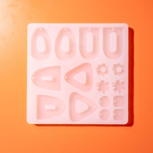 Ein Set 3 Paar Bogen Dreieck Ovale Formen Silikonformen | Tropfen Ohrringe mit Löchern Resin Moulds | Fun Trendy Formen | Schmuckherstellungswerkzeug