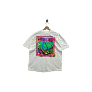 Rare!!Vintage BARRIER REEF sailboarders surfing tshirt