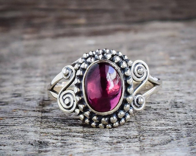 13.50 Cts Garnet Cabochon 925 Sterling Silver Ring Oval Shape SR3102
