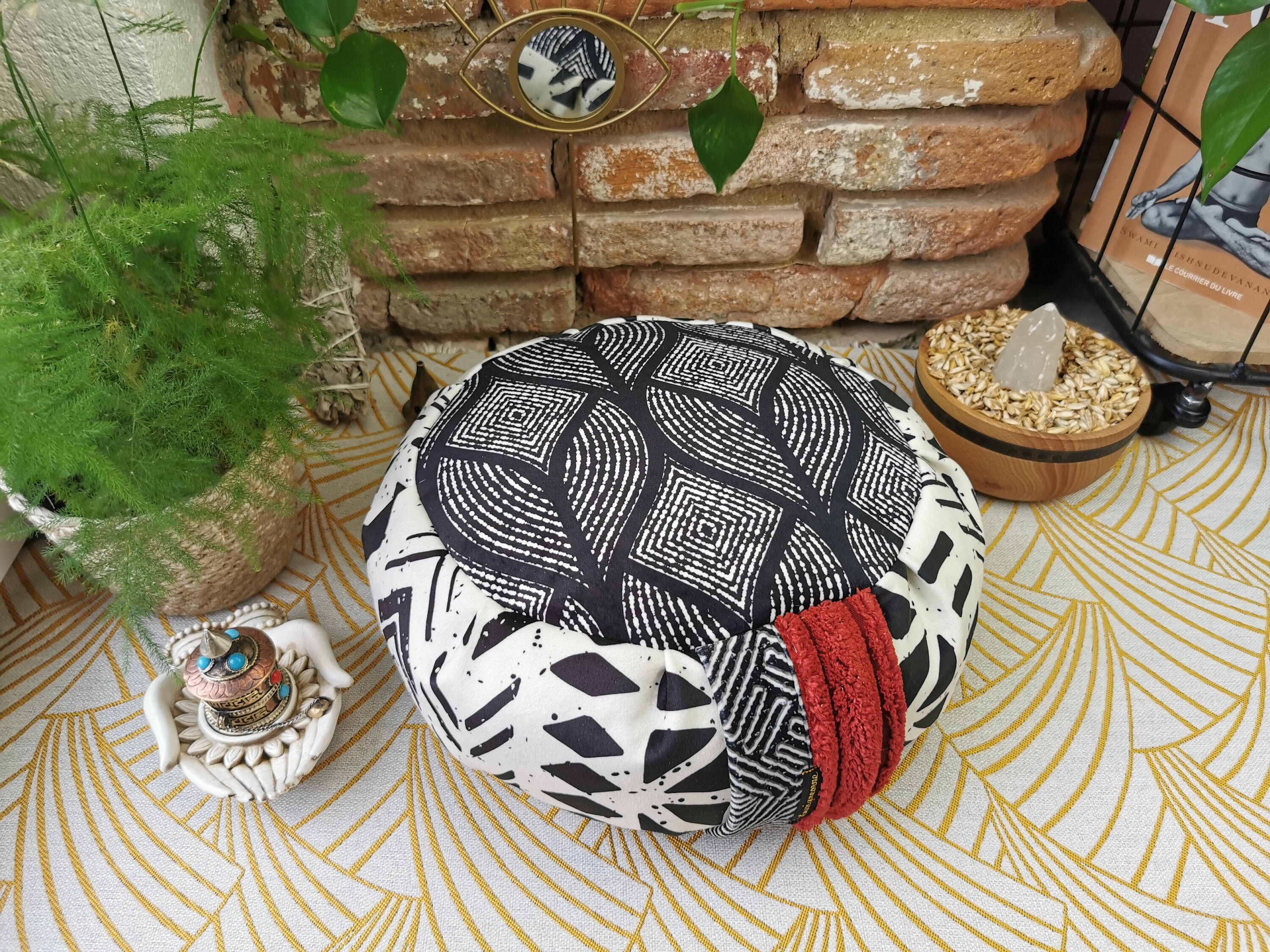 Coussin de Méditation et Yoga en Balle d'épeautre Bio Velours | Zafu Fait Main France