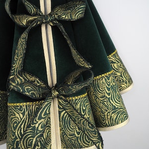 Green and gold Christmas Tree Skirt, Green Christmas Tree skirt, Elegant Christmas Tree Skirt, Christmas Tree skirt, 37"tree skirt