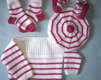 Ensemble marin pull, chaussons, chaussettes et béret, blanc et fuchsia, 6 mois tricot fait main