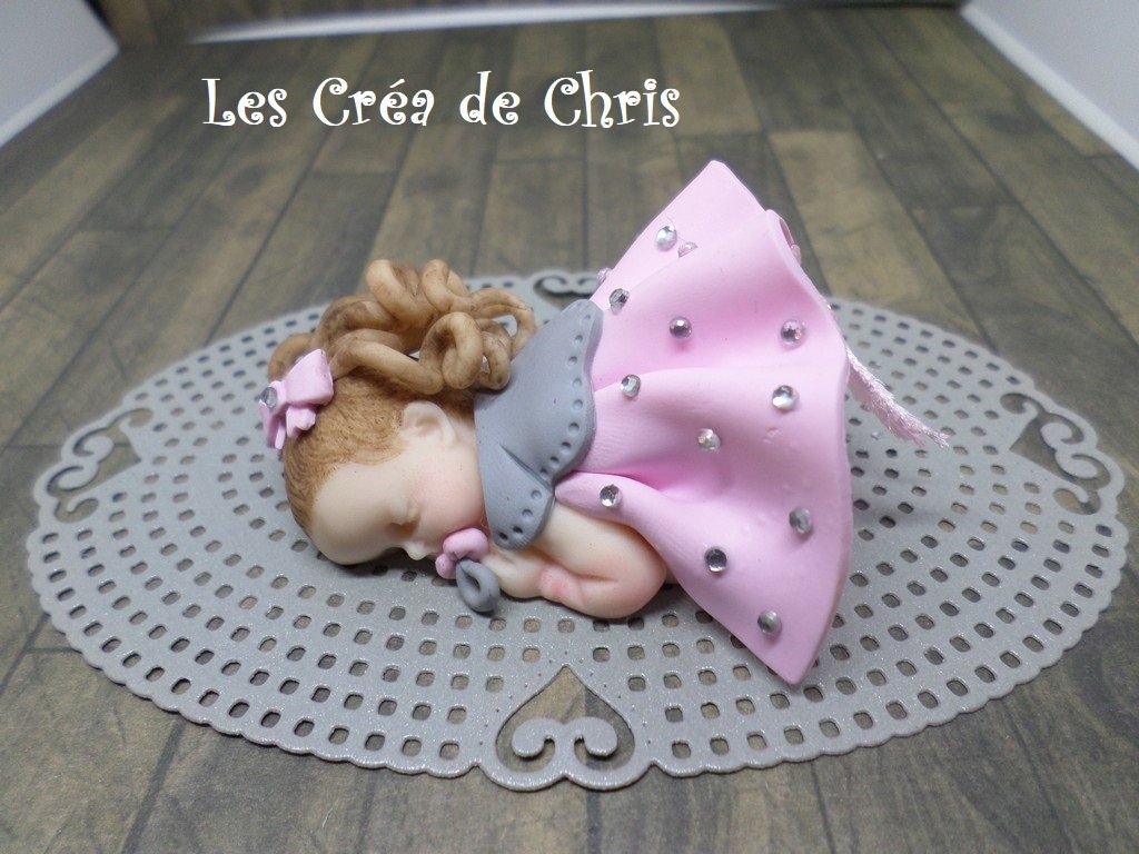 24 cm Chataîn clair pantalon Poupée bébé avec tétine Louna H 24 cm Chataîn clair pantalon Poupée bébé avec tétine Louna H