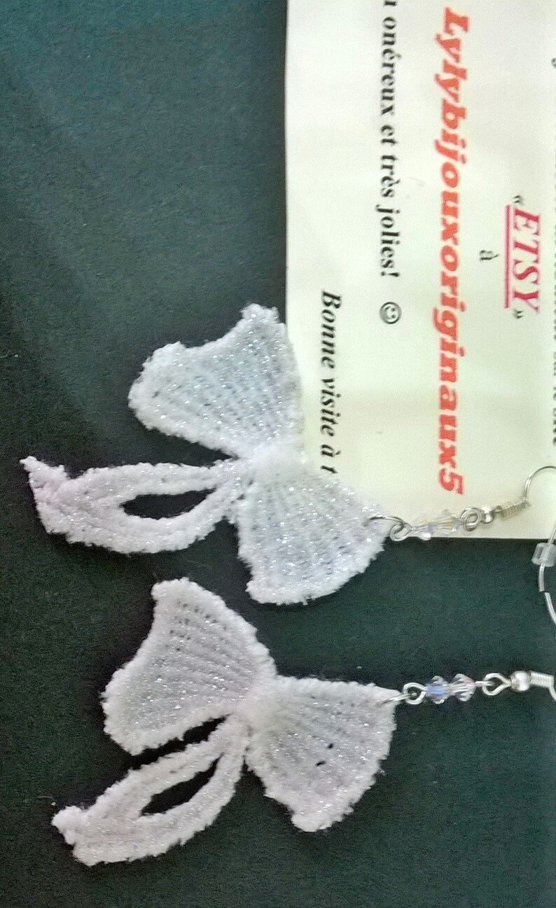 Earrings lace and bow image 2