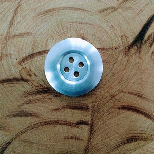 Buttons made of aluminum, round button, 4 button holes, knit, button sewing button hook, ornament curtains, handbag ornament, 5 cm