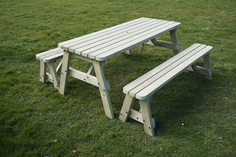 hand crafted victoria rounded picnic table bench set 4ft