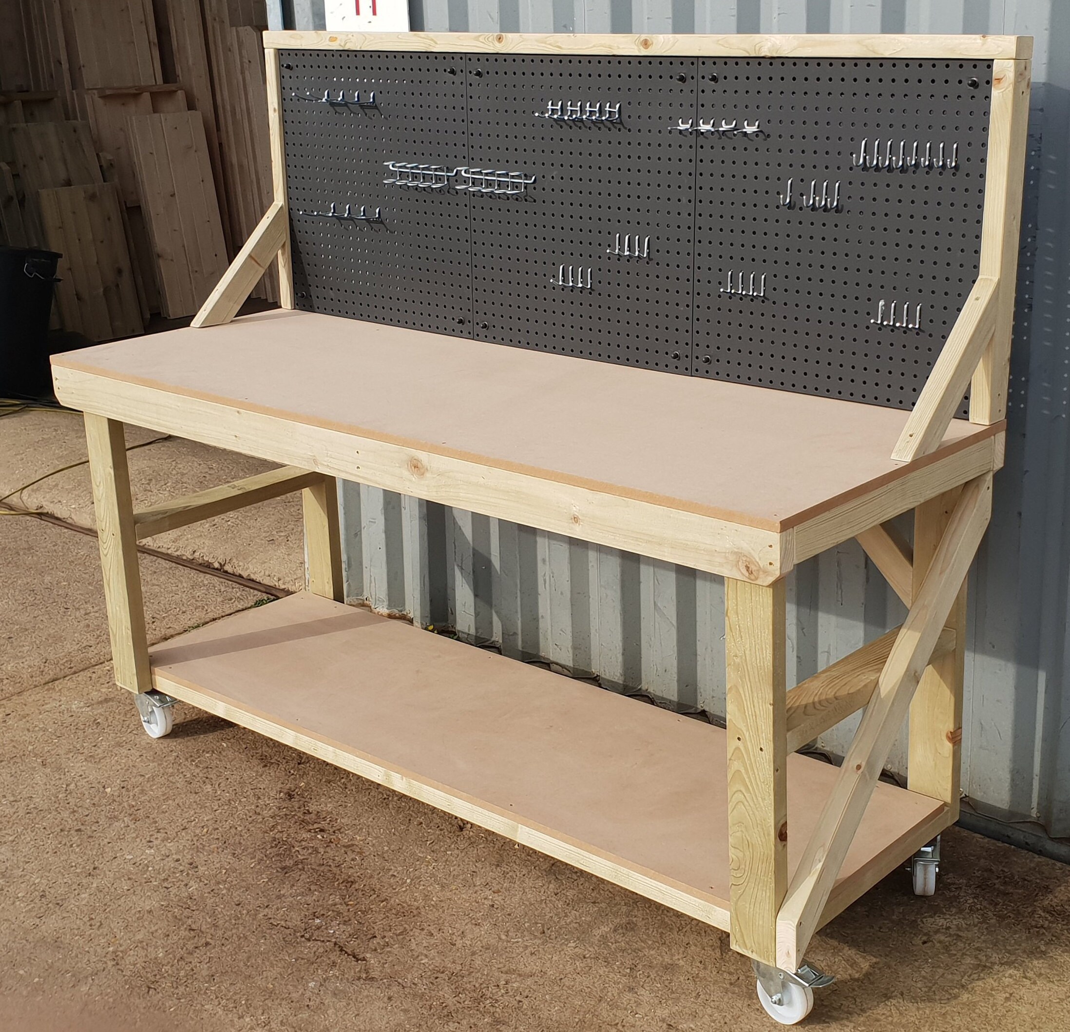 Workmate: How to Fix Up a Vintage Portable Workbench  Portable workbench,  Workbench, Woodworking workbench