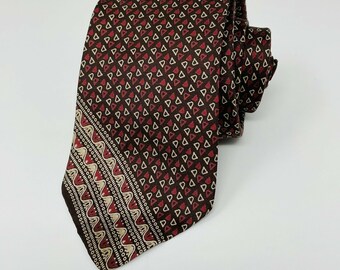 Laurent- YSL Saint Pale Red Pink Neck Tie Cravat Vintage Burgundy Red Linen Knit Necktie Yves St 56.5 Inches Preppy Prep Trad Menswear