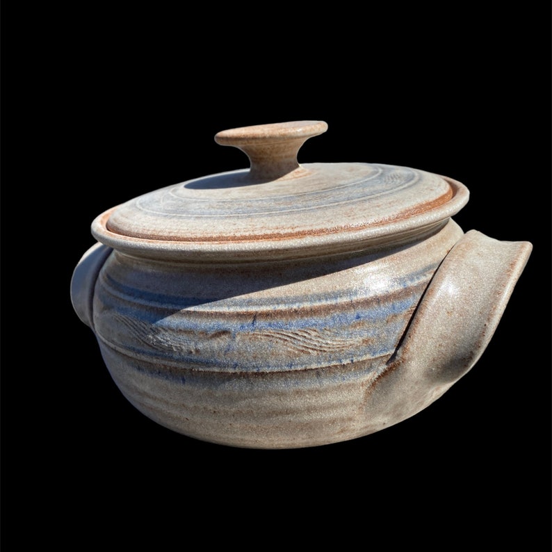 Vintage Signed Stonewareceramicpottery Casserole Dish, Lid, Handles