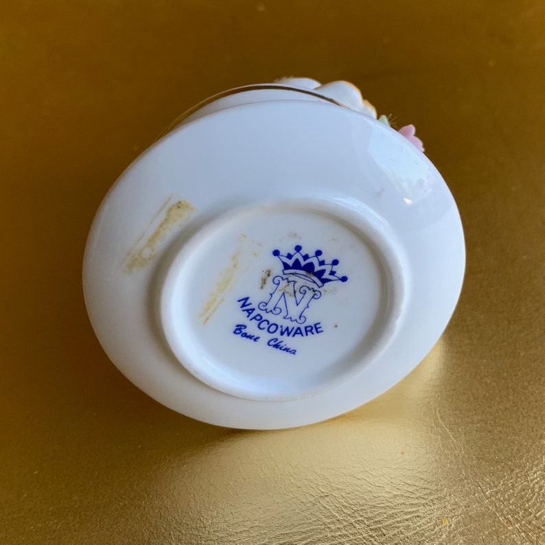 Vintage Napco Miniature Collectible 1 34 Tall, KittenPuppy Porcelain Spaghetti Greenery CupSaucer